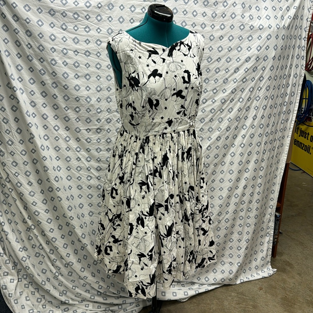 Modcloth Fit and Flare Swing Dress size 18